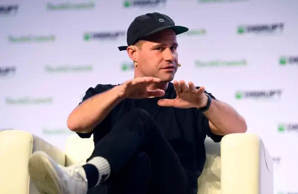 Con la aplicacin de reventa TipTop, el fundador de Postmates, Bastian Lehmann, quiere convertir su basura en efectivo
