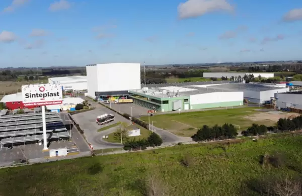 Una empresa nacional celebra sus 65 años de historia