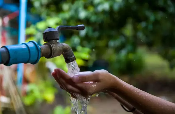 El turno del agua: Aysa convoca a una audiencia pblica y pide aumentos del 200%