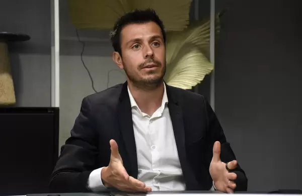Alfredo Romano: "La dolarización puede resolver los problemas monetarios de la Argentina, pero no es magia"