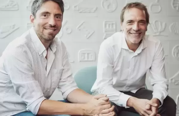 Con una inversin de US$ 2 millones y una fuerte oferta en ftbol, Nike anunci la reapertura de su local de Alto Avellaneda