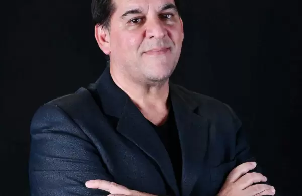 Se radic en Estados Unidos y ahora factura 1 milln de dlares con una plataforma que asesora a otros inmigrantes