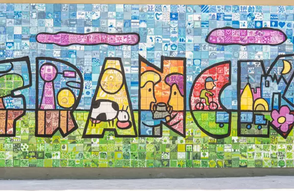 As es la obra de arte colaborativa con la que Milkaut celebr el aniversario de Franck