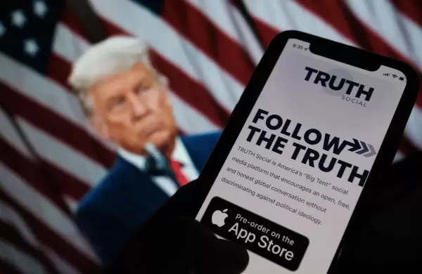 Tres formas en las que Trump recibe millones de empresarios, aliados y gobiernos extranjeros