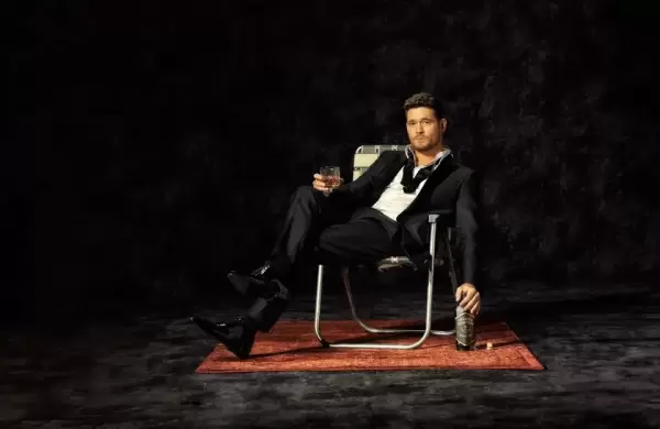 Tras vender 75 millones de álbumes, Michael Bublé lanzó su propio whisky
