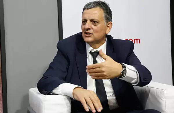 YPF anuncia su salida de MetroGAS para focalizar su negocio y la empresa de servicios sube más de 7 por ciento
