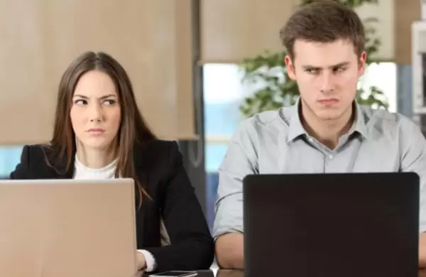 Cómo hablar en el trabajo cuando el mundo está enojado y dividido