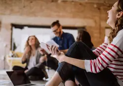 Salud y seguro de vida lideran los beneficios laborales en América Latina, pero los planes de retiro siguen siendo una deuda pendiente