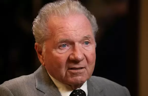 Este multimillonario de Wall Street afirma nunca haber leído un solo libro sobre inversiones: cómo logró su fortuna