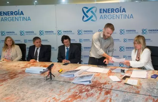 Se reflota la obra del Gasoducto Norte y la UTE Techint-Sacde presenta la mejor oferta