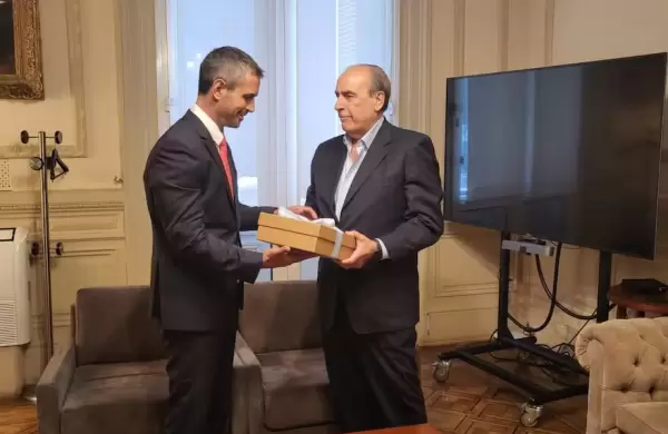 El gobierno envió al Congreso su "Ley de Bases y Puntos de Partida para la Libertad" con 664 artículos