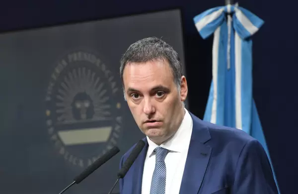 Adorni anunci que este jueves habr una reunin con una comitiva del FMI