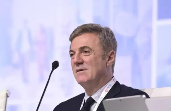 El CEO de Enel se reunió con Milei y analiza suspender su salida de Argentina