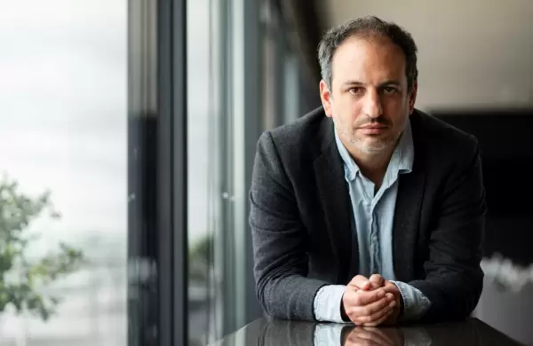 Rafael Atijas, CEO de Loog Guitars: “Somos una compañía de guitarras y también de tecnología”