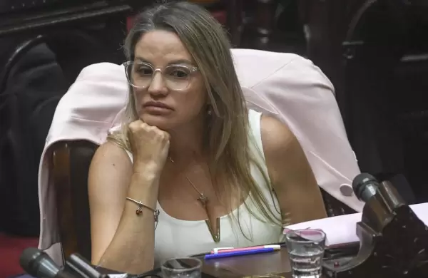 Cuarto intermedio para aprobar la ley de Bases y siguen las negociaciones