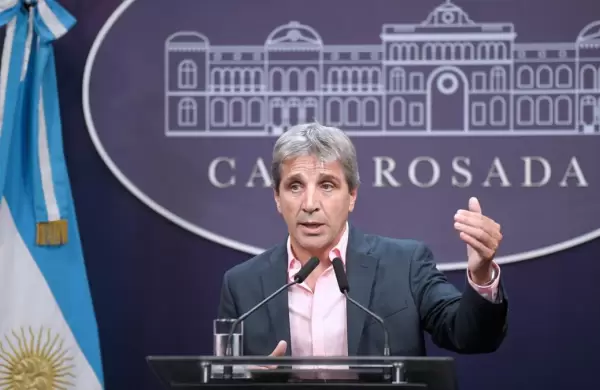 Luis Caputo festeja superávit financiero, anuncia recomposición salarial y dice que lo peor del ajuste se sentirá entre marzo y abril