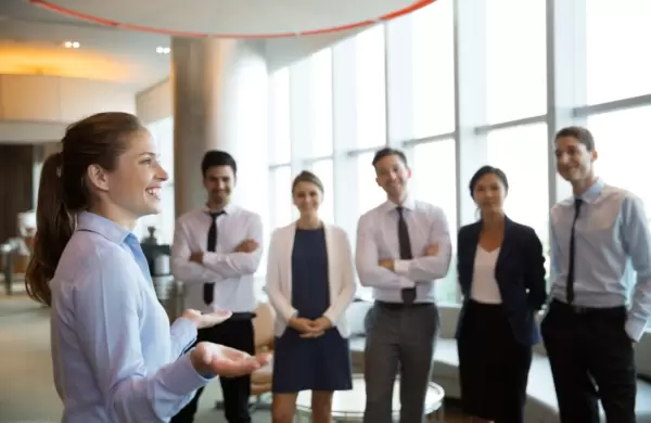 Los 10 principios del liderazgo estoico: cómo ayudan a mejorar el estrés, las decisiones y el trabajo en equipo