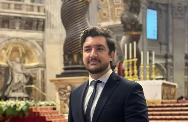 Max Bechara, el joven empresario que acompañó a Milei y quiere llevar la CX Tech de Evoltis al plano internacional