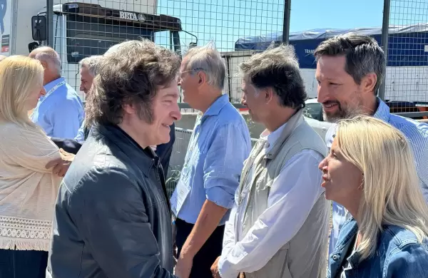 El campo y Vaca Muerta lideran un boom de exportaciones que dejaría un superávit de USD 15.000 millones
