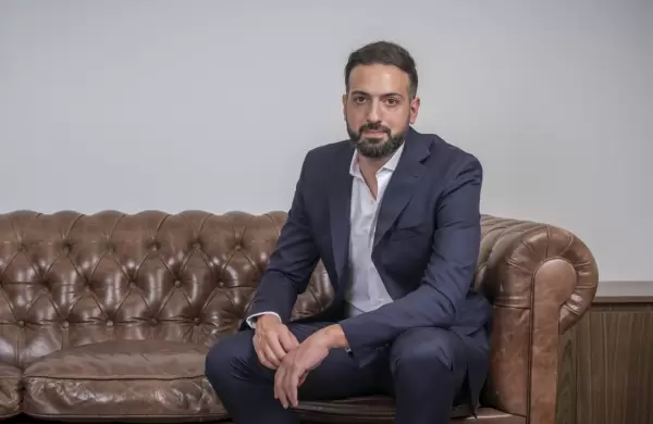 Una inversión millonaria transformó un emblemático edificio del siglo XIX en un restó reconocido por la Guía Michelin