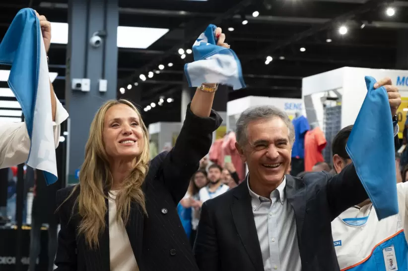 Sabine Mulliez y Manuel Antelo en inauguración de Decathlon Punta Carretas. Foto: Leonardo Mainé.