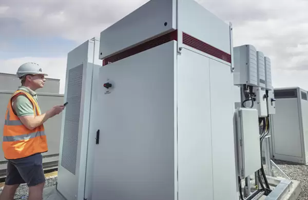 Por qu el almacenamiento de energa de larga duracin es fundamental para triplicar las energas renovables para 2030