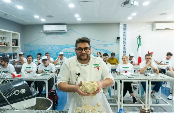 Todos los secretos de la pizza con aires de Nápoles, pero en Buenos Aires