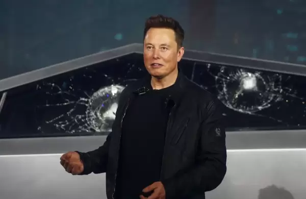 Tesla alcanza el billón de dólares y Elon Musk se corona como "el hombre de los 300 mil millones" tras la victoria de Trump