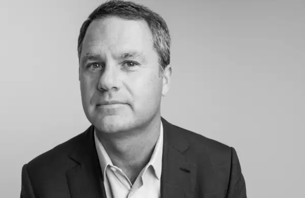 Cmo Doug McMillon pas de simple trabajador de almacn a CEO de Walmart
