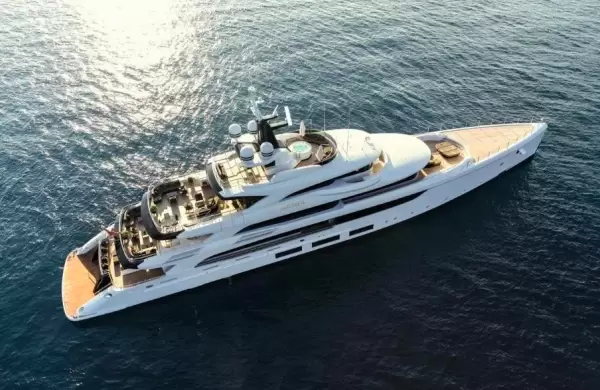 Desde James Bond hasta Beyonce, cul es el yate qu eligen los ms ricos?