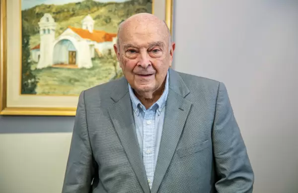 Domingo Cavallo alerta por un rebote inflacionario y propone una hoja de ruta de cómo salir del cepo cambiario