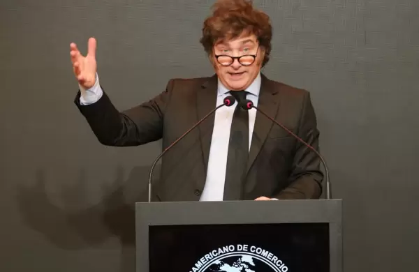 Camino a octubre: la economía argentina en "valle de la muerte fiscal y cambiario", según un importante banco de inversión