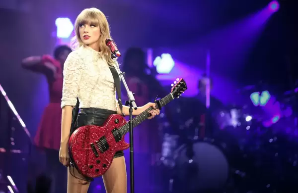 El secreto de Taylor Swift para conectar con millones: cómo los "antimanuales" revolucionan el mundo corporativo