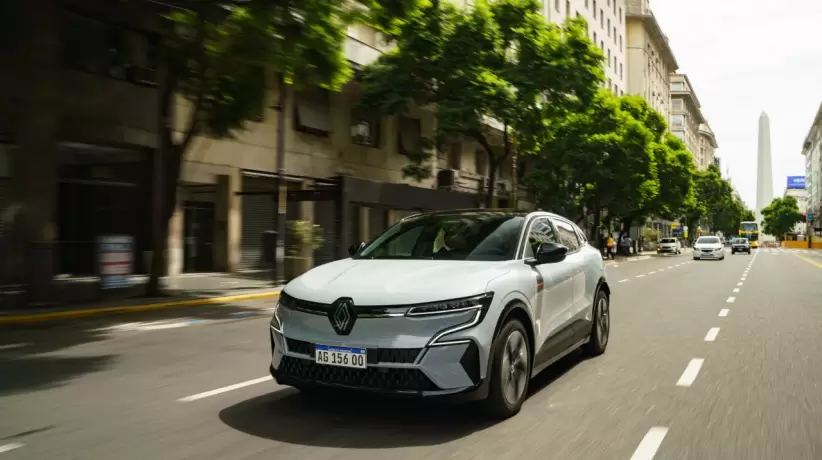 Los secretos del Renault Megane E-Tech 100% elctrico que cambia el paradigma de la movilidad en Argentina