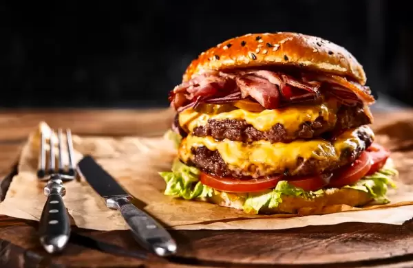 Da de la hamburguesa: 44 chefs dan las claves para prepararlas como un profesional