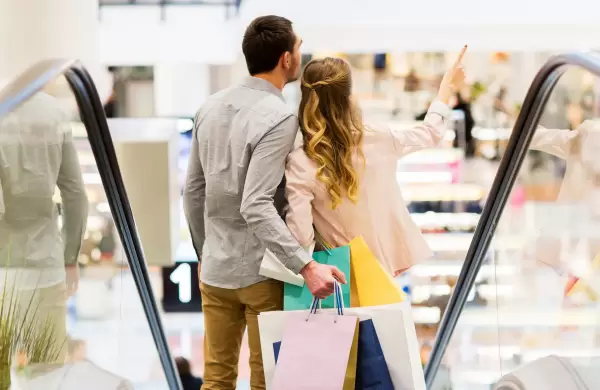 En medio de la caída de consumo, bancos y billeteras salen a dar descuentos para el Día del Padre