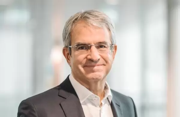 Nestlé despide a su CEO Laurent Freixe y asume Philipp Navratil