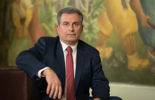 Alejandro Stipanicic present su renuncia a Ancap por desacuerdo con el gobierno sobre el proyecto de hidrgeno verde HIF