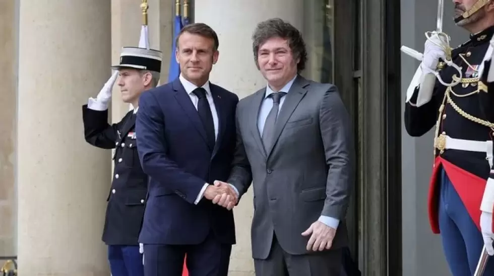 Macron junto a Milei