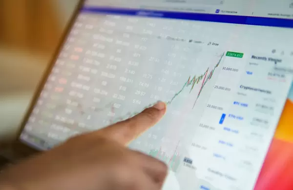Por qué los analistas dicen que es muy temprano para comprar acciones caídas