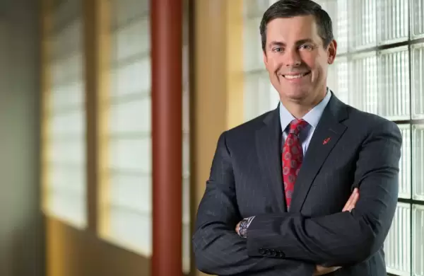 Las acciones de Eli Lilly, la farmacutica ms grande del mundo, colapsaron un 15% en Wall Street: qu pas