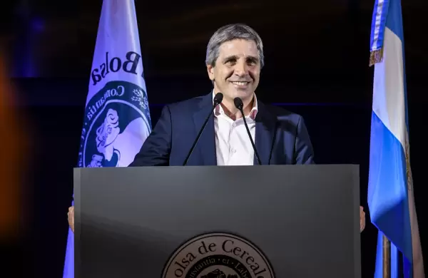 El mercado festejó los US$ 20.000 millones del Fondo que anunció Caputo, pero sin euforia