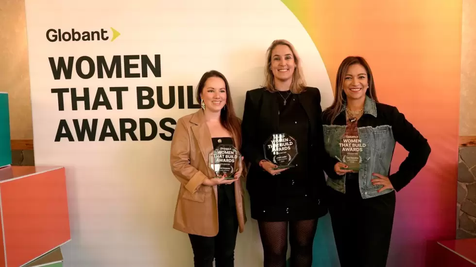 Ganadoras regionales de la 5 Edicin de Women that Build Awards