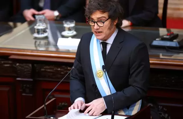 Qué necesita Argentina para que lleguen dólares, según Goldman Sachs