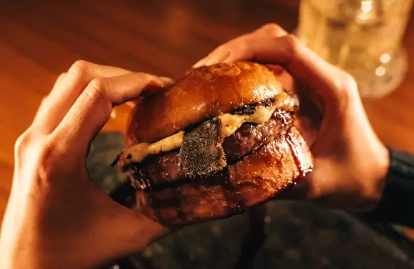 Los secretos detrás de la hamburguesa premium más costosa de Buenos Aires