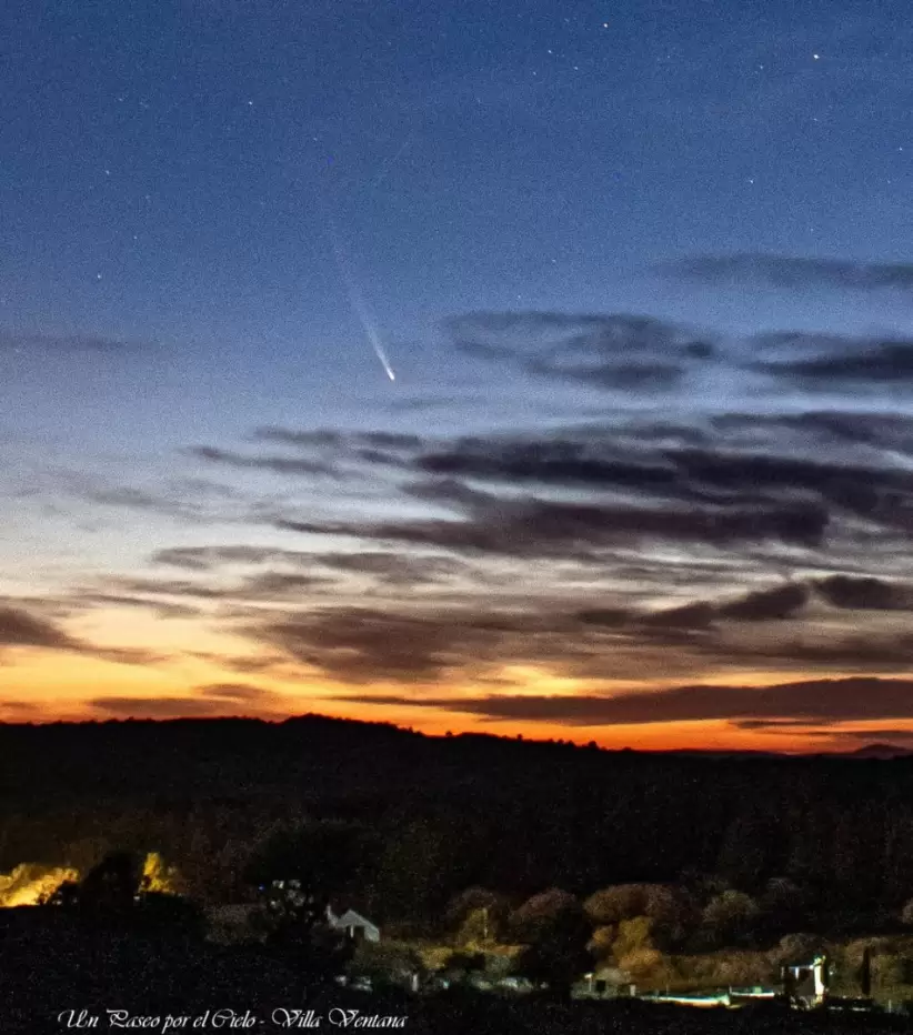 cometa atlas en villa ventana