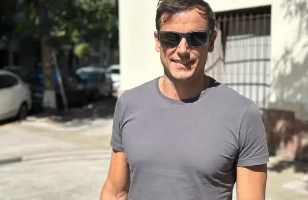 Jug con Federer en la central de Roland Garros y hoy maneja US$ 20 millones desde la selva misionera