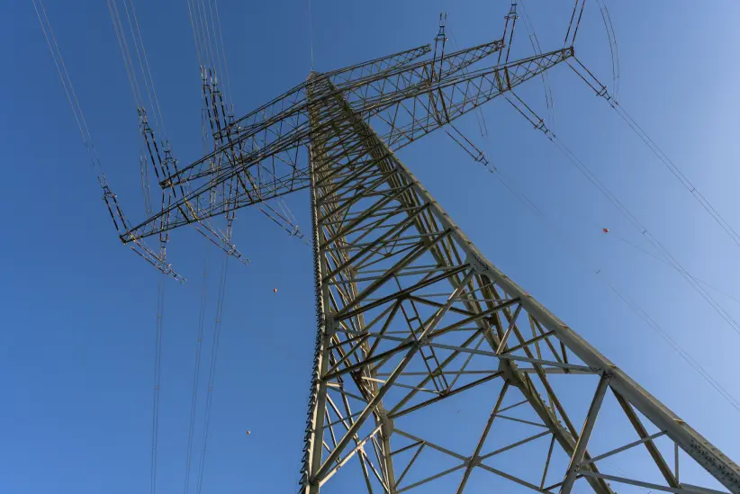 El aumento en los costos de la electricidad en Estados Unidos alimenta la presión política sobre las empresas de servicios públicos.