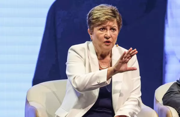 El FMI le abre la puerta a un primer desembolso por US$ 8.000 millones a la Argentina