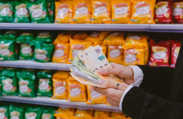 Cómo comprar en tiempos difíciles: el consumidor se ajusta pero espera mejoras